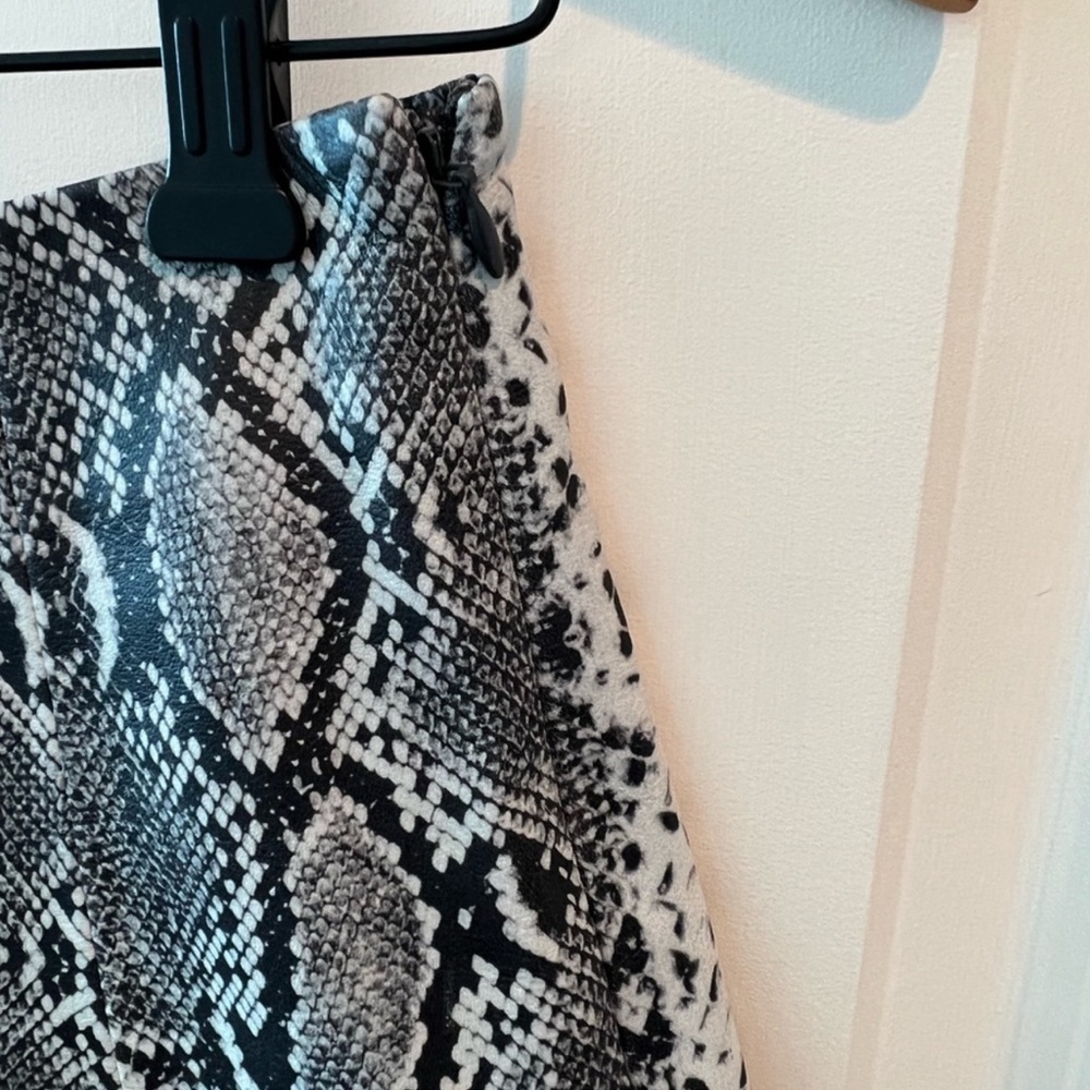 Veda python leather skirt - Picture 4 of 13
